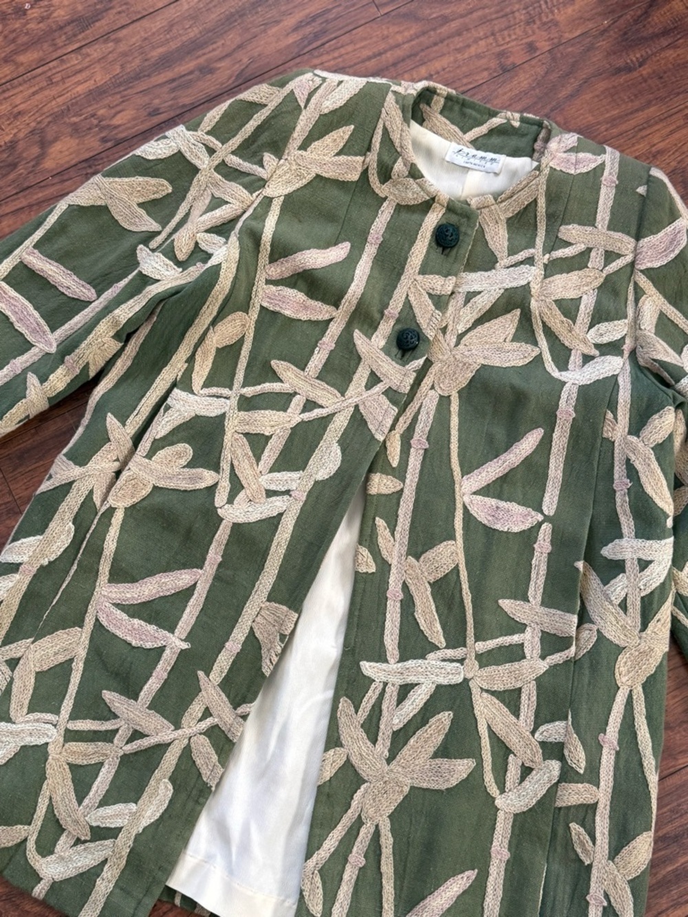 Vintage Framm 1980s Olive Green Bamboo Embroidered Trench Coat | Small